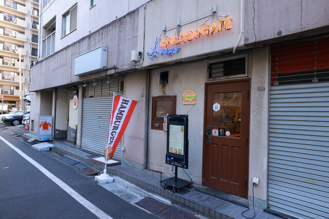 昼の外観